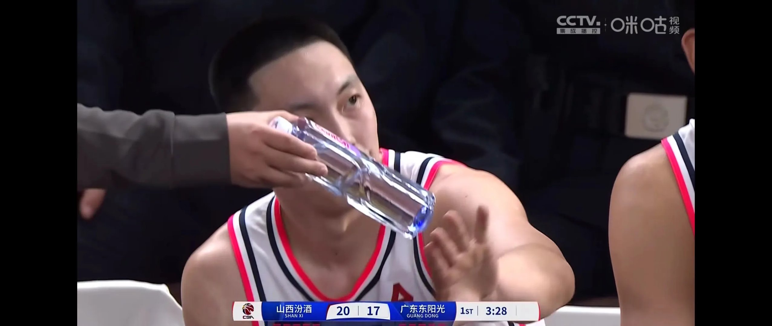 关于单场11助攻！胡明轩：我们欠缺这种强度的比赛的信息