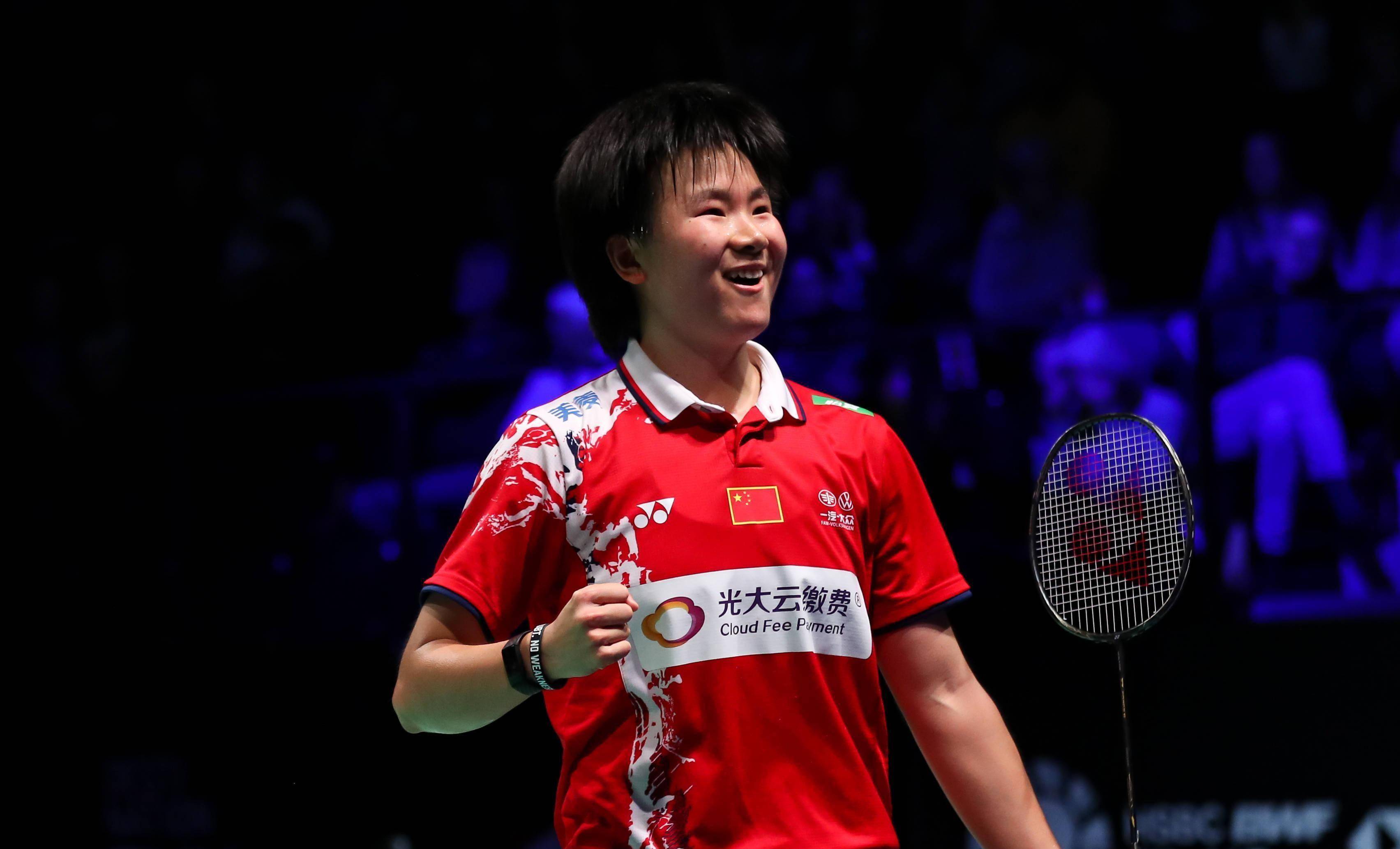 剑指赛季第五冠!陈雨菲2-0横扫世界第20晋级决赛